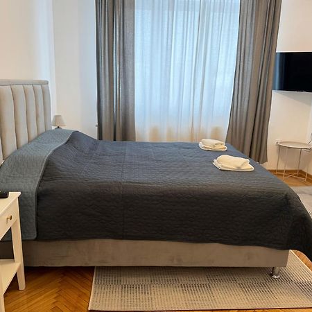 Apartment Sovre Belgrade Extérieur photo