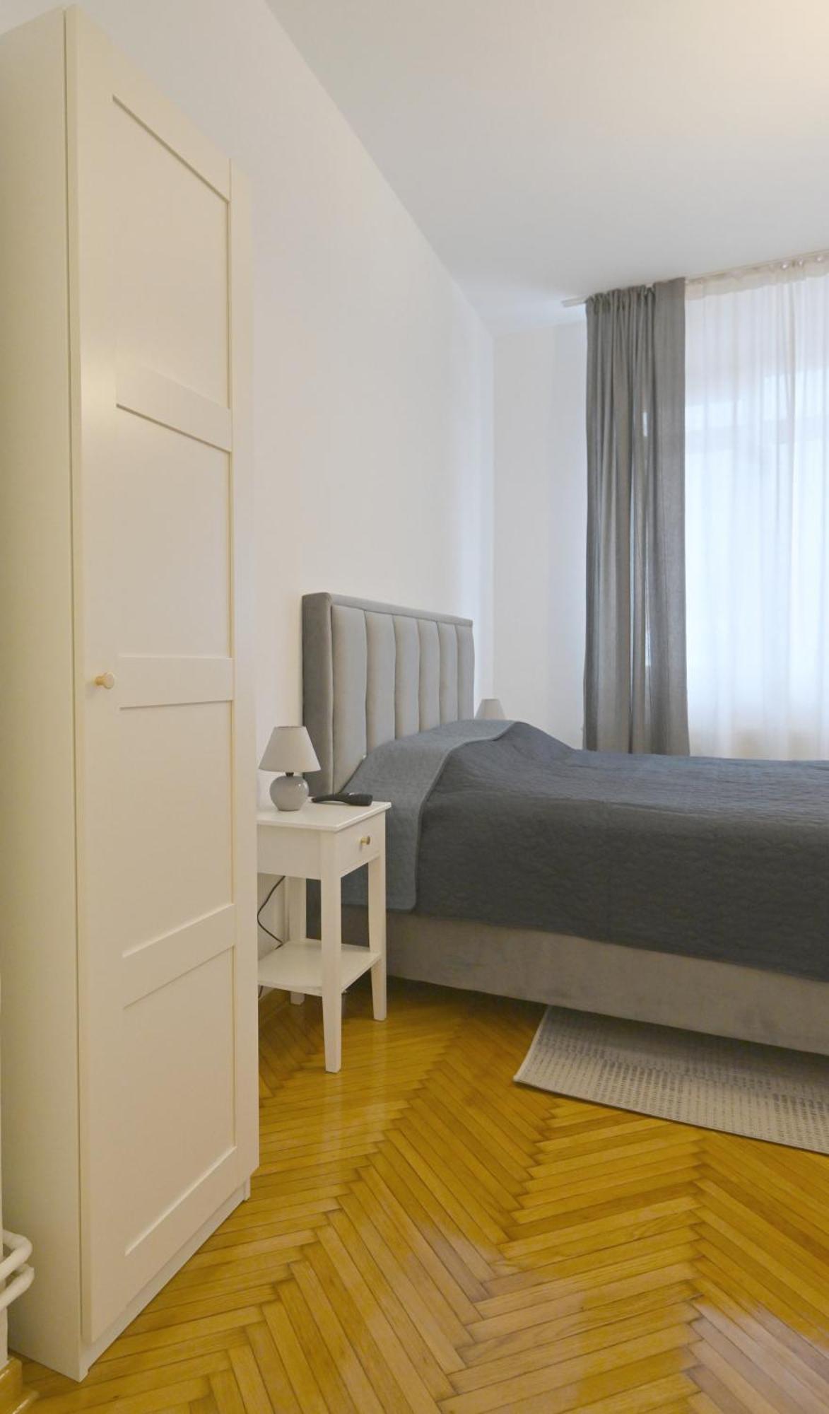 Apartment Sovre Belgrade Extérieur photo